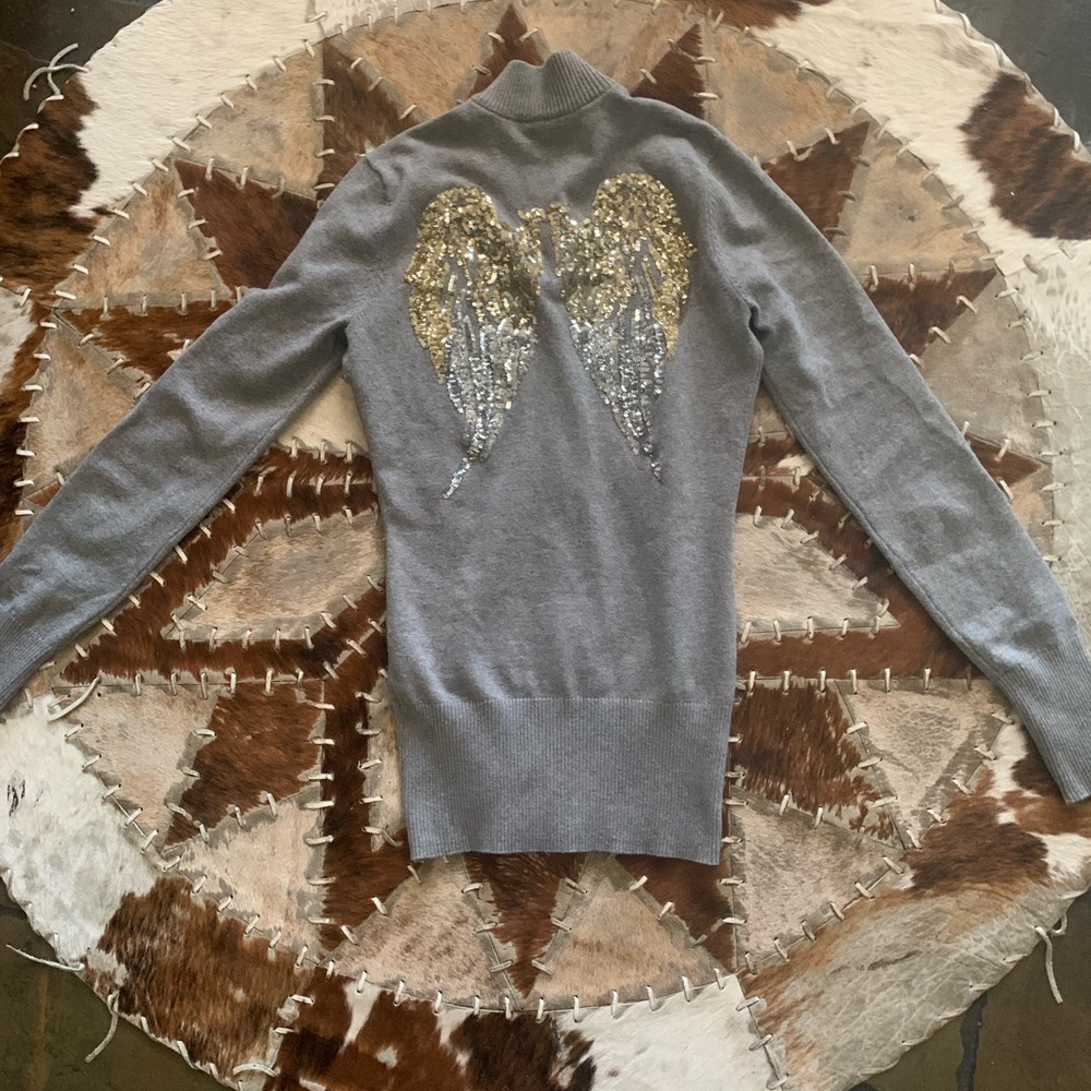 GUESS - “AUTHENTIC” Sweater